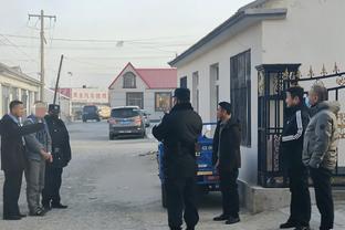 Đội tuyển Tajikistan ở cùng một khách sạn, thách thức về bảo mật chiến thuật